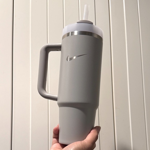 Nike Stanley Silver and Gray Insulated Tumbler - Picture 10 of 12